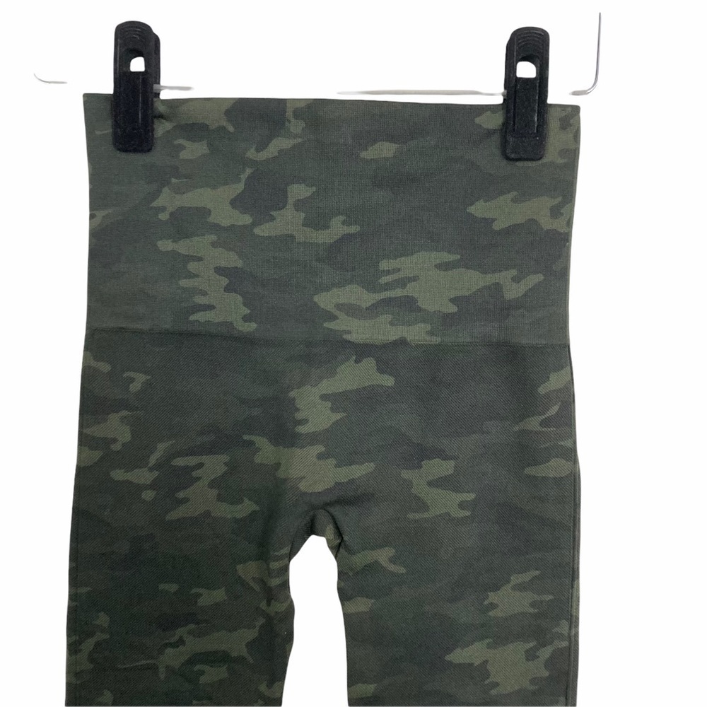 SPANX Camo Look At Me‎ Now Seamless Leggings - Picture 4 of 7